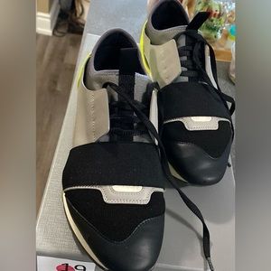 Balenciaga Race Runners sneakers in good condition lightly worn